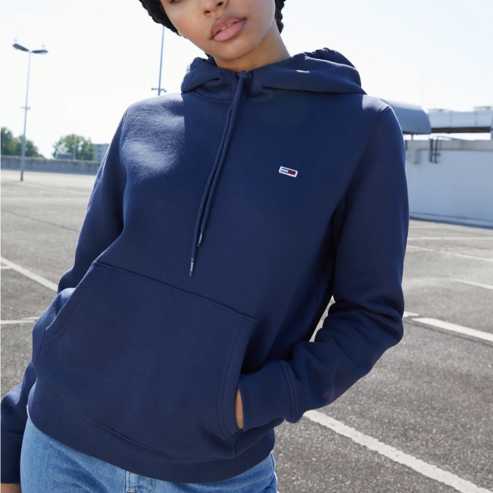 Tommy Hilfiger Navy hoodie size small | new condition